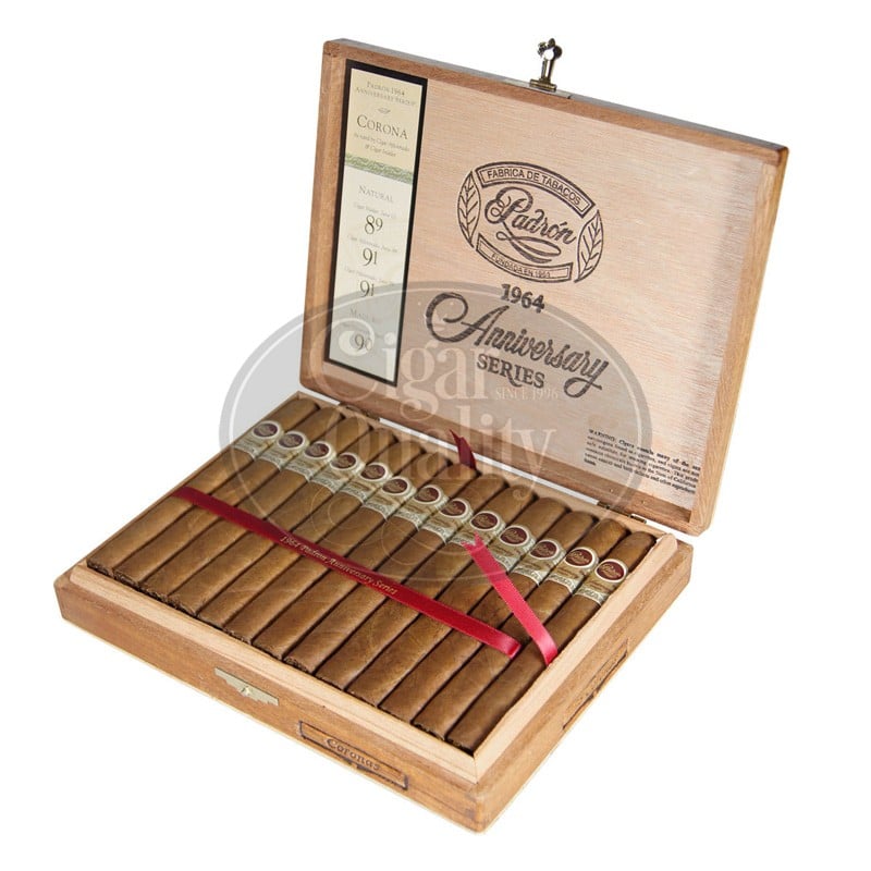 Padron 1964 Anniversary Corona 01
