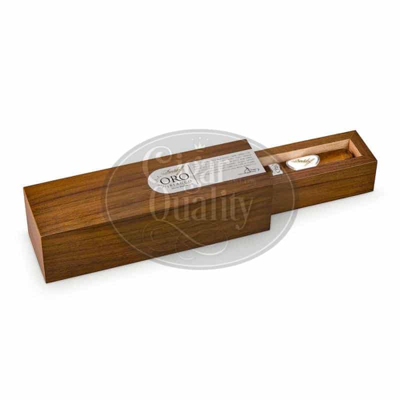 Davidoff Oro Blanco Toro 10 04