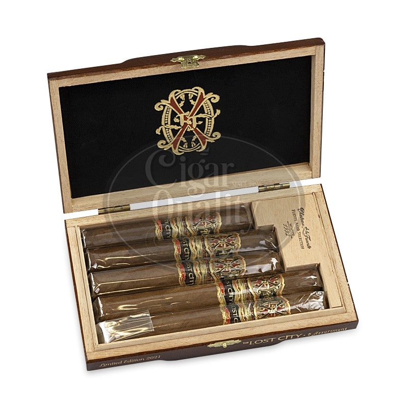 20220127032417 arturo fuente ffox the lost city 5 cigar assortment 5 01.jpg
