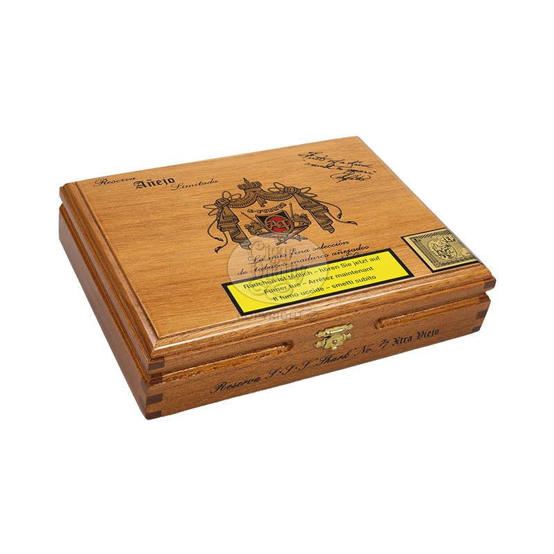 A Fuente Shark No Xtra Viejo cigares jpg